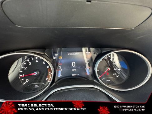 Used 2021 Jeep Compass Latitude FWD image 11