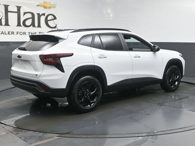 New 2026 Chevrolet Trax LT w/ Driver Confidence Package FWD image 28