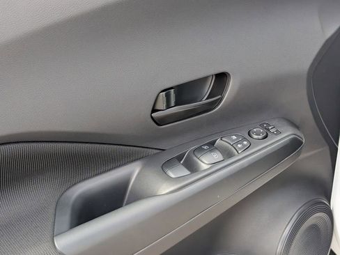 New 2025 Nissan Kicks Play S FWD image 11