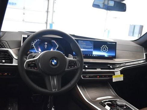 New 2026 BMW X5 xDrive40i w/ M Sport Package AWD/4WD image 23