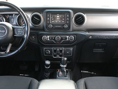 Used 2019 Jeep Wrangler Unlimited Sport S AWD/4WD image 11