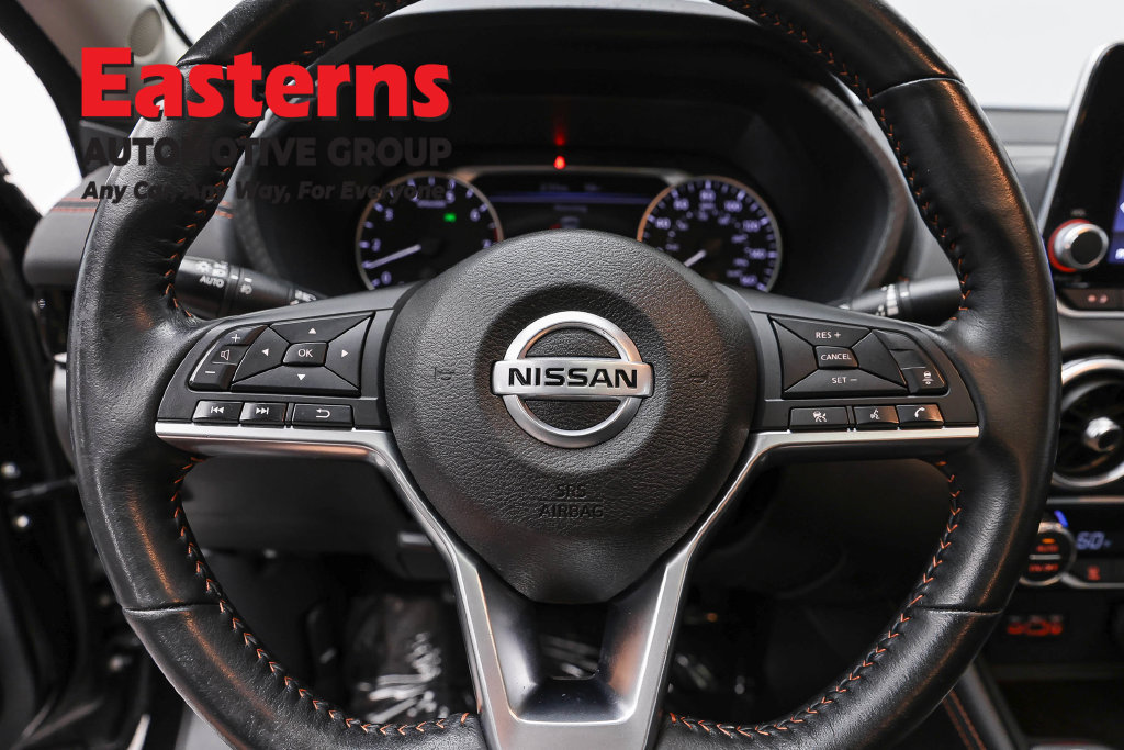 Used 2022 Nissan Sentra SR w/ SR Premium Package FWD image 11