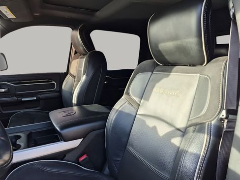 Used 2019 RAM 2500 Laramie image 30