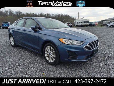 Used 2019 Ford Fusion SE image 4