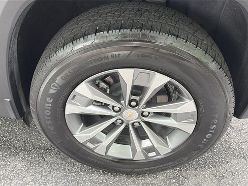 Used 2025 Chevrolet Equinox LT FWD image 30