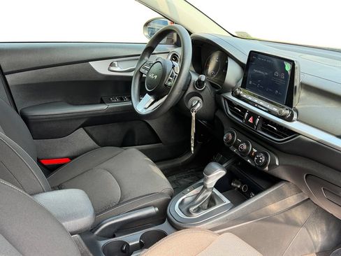 Certified 2024 Kia Forte LXS FWD image 8