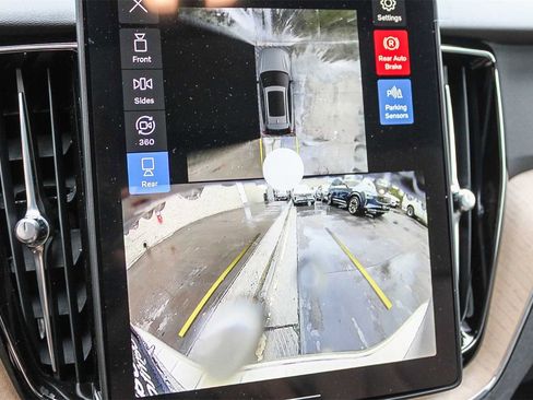 New 2026 Volvo XC60 T8 Plus w/ Protection Package Premier image 26