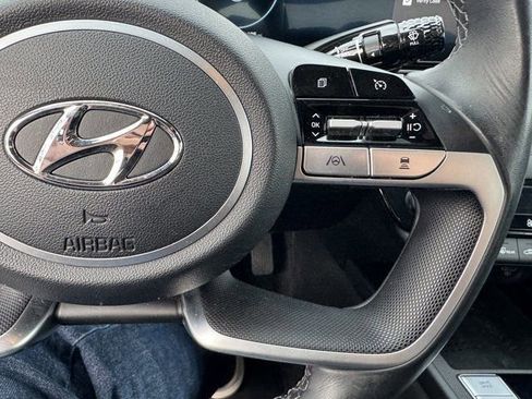 Used 2023 Hyundai Elantra SEL w/ Convenience Package image 21