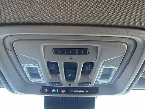 Used 2023 GMC Sierra 1500 SLT w/ SLT Premium Package image 15