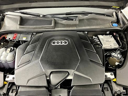 Used 2020 Audi Q8 Premium w/ Black Optic Package image 31