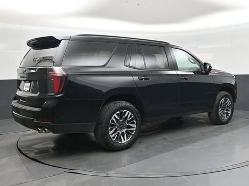 Used 2025 Chevrolet Tahoe Z71 AWD/4WD image 2