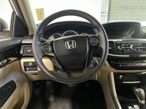 Used 2016 Honda Accord LX image 21