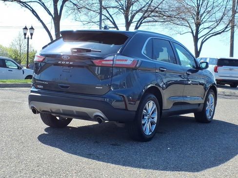 Used 2024 Ford Edge Titanium AWD/4WD image 7