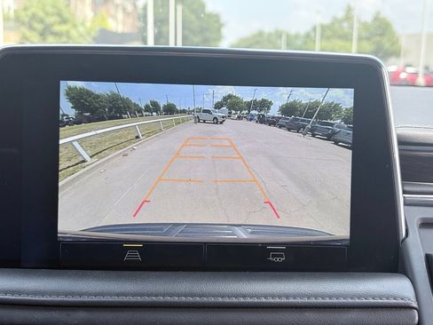 Used 2022 Chevrolet Tahoe LT RWD image 11