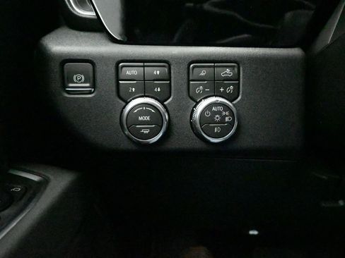 New 2026 GMC Sierra 3500 SLE w/ SLE Value Package image 16