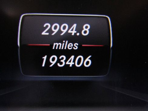 Used 2013 Mercedes-Benz ML 350 4MATIC image 10