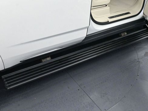 Certified 2024 Cadillac Escalade Sport Platinum w/ LPO, Floor Liner Package image 9