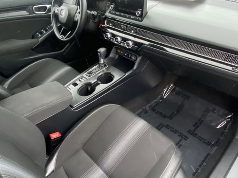 Used 2025 Honda Civic Sport image 9