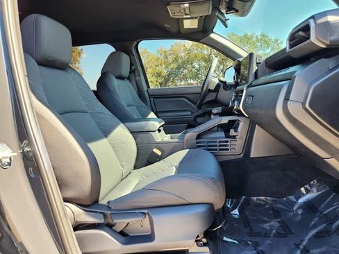 Used 2024 Toyota Tacoma SR image 16