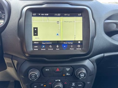Used 2022 Jeep Renegade Latitude w/ Convenience Group AWD/4WD image 16