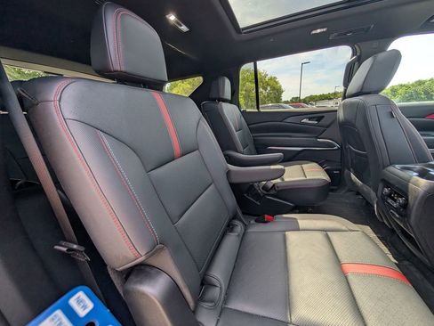 Used 2024 Chevrolet Traverse RS w/ LPO, Floor Liner Package AWD/4WD image 17