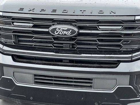 Certified 2025 Ford Expedition Max Platinum w/ Stealth Appearance Package image 45