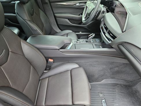 New 2026 Cadillac CT5 Sport w/ Technology Package RWD image 10