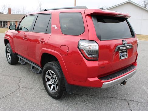 Used 2022 Toyota 4Runner TRD Off-Road Premium image 7