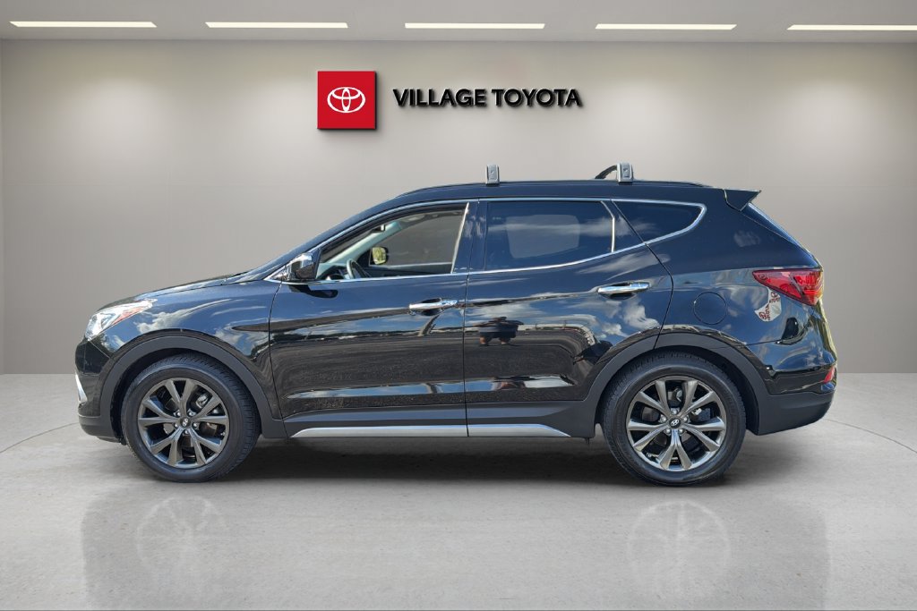 Used 2018 Hyundai Santa Fe Sport FWD image 2