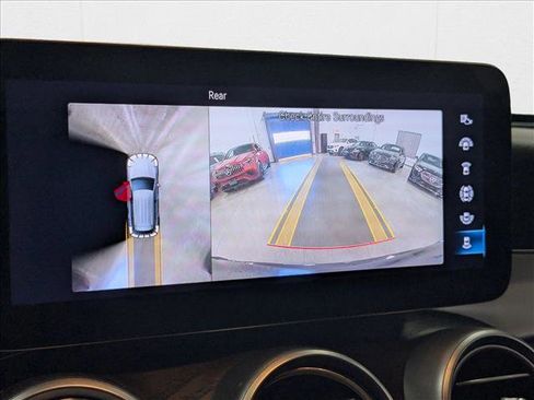 Used 2022 Mercedes-Benz GLC 300 image 13