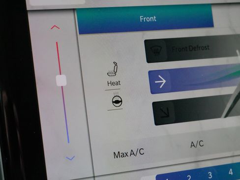 Used 2023 Jeep Grand Cherokee L Limited w/ Black Appearance Package image 30