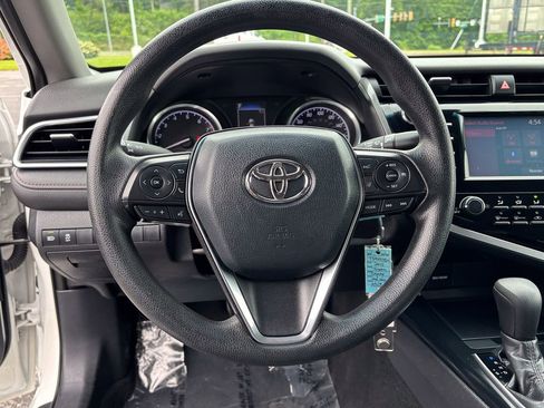 Used 2018 Toyota Camry LE FWD image 24