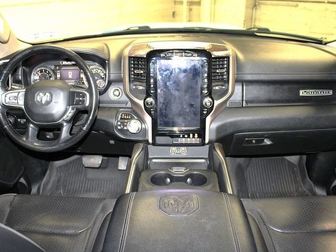 Certified 2020 RAM 1500 Laramie AWD/4WD image 9