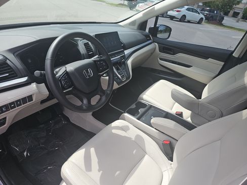 Used 2026 Honda Odyssey EX-L image 17