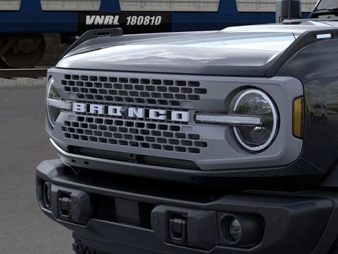 New 2026 Ford Bronco Badlands AWD/4WD image 19