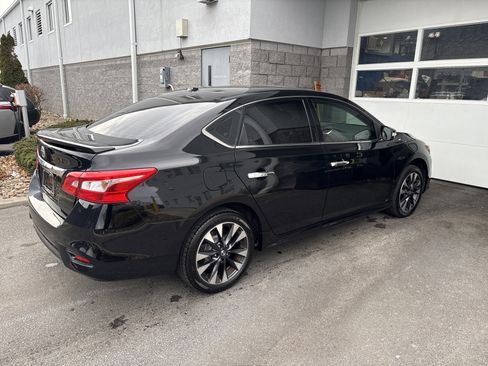 Used 2017 Nissan Sentra SR Turbo w/ SR Turbo Premium Package image 6