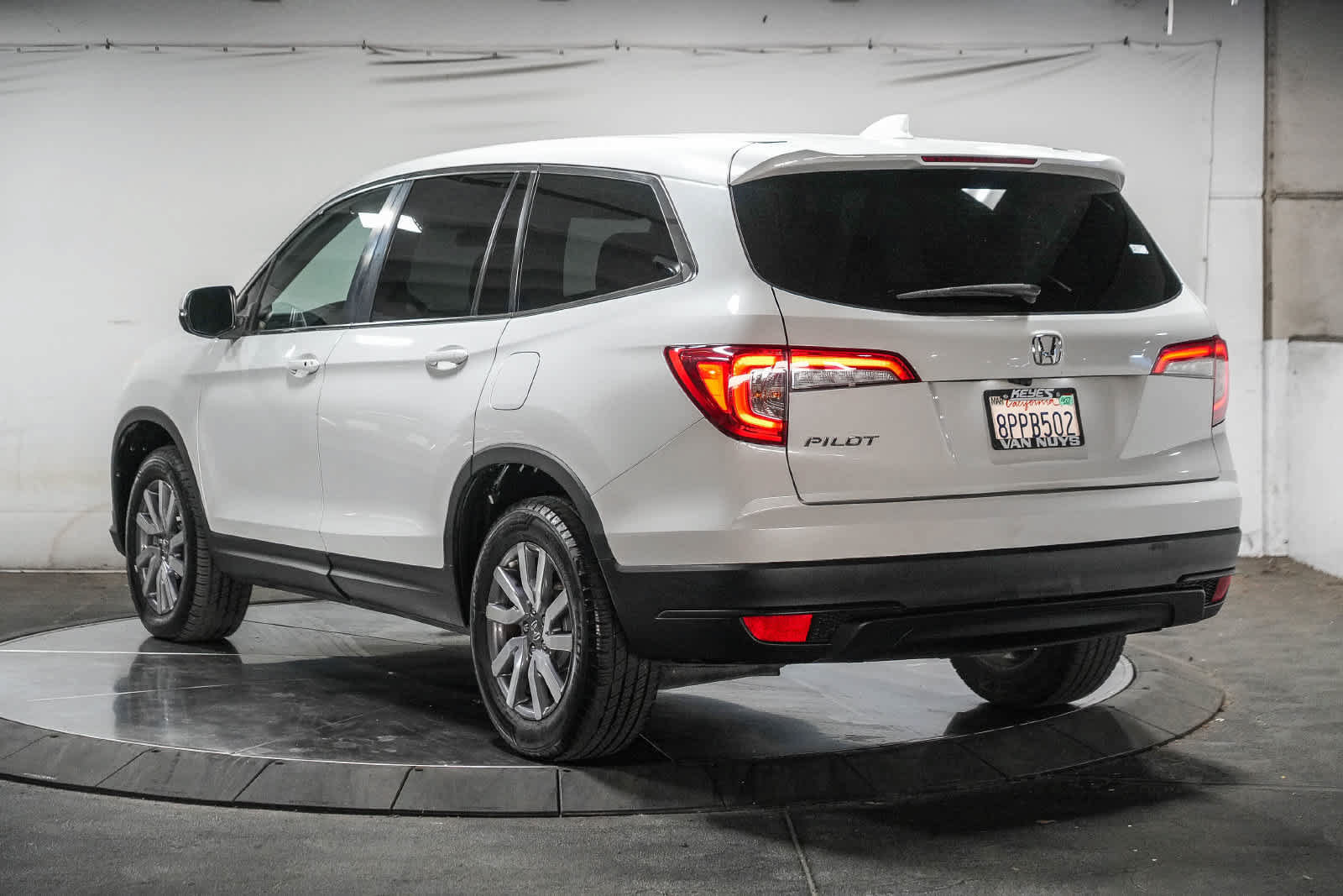 Used 2020 Honda Pilot EX image 4