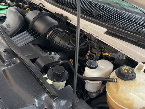 Used 2011 Ford E-350 and Econoline 350 XL w/ PWR Windows & Locks Group image 44