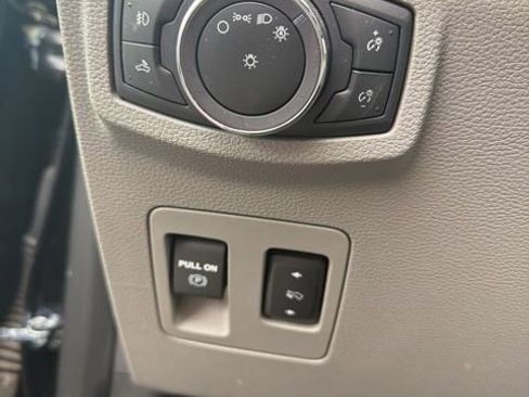 Used 2018 Ford F150 XLT w/ Equipment Group 302A Luxury image 22