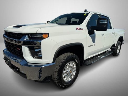 Used 2023 Chevrolet Silverado 2500 LT w/ Convenience Package AWD/4WD image 2