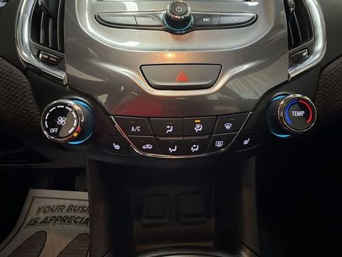 Used 2016 Chevrolet Cruze LT w/ Convenience Package image 18
