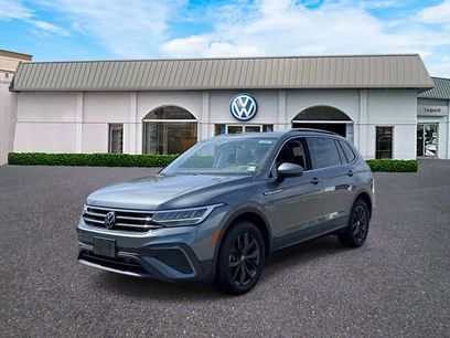 Used 2024 Volkswagen Tiguan SE