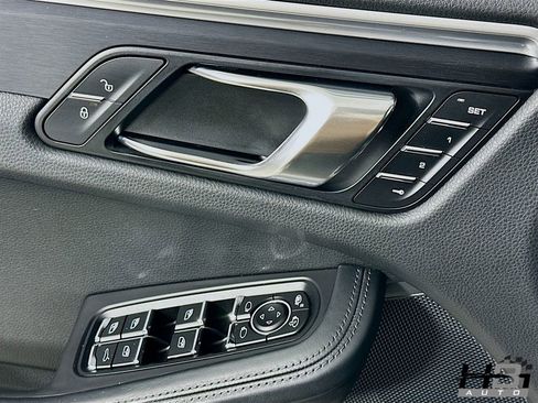 Used 2017 Porsche Macan GTS image 14