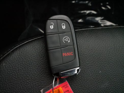 Used 2022 Jeep Compass Latitude image 31