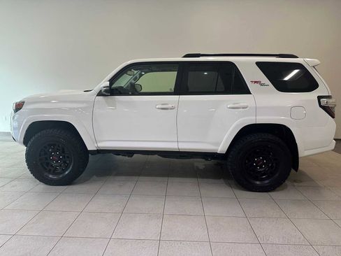 Certified 2023 Toyota 4Runner TRD Off-Road Premium w/ Moonroof Package image 3
