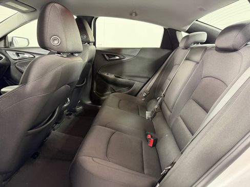 Used 2021 Chevrolet Malibu LT FWD image 17