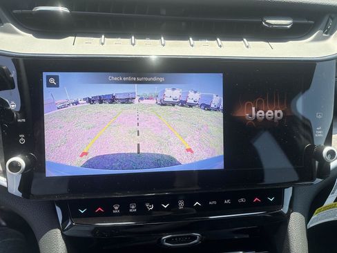 New 2026 Jeep Grand Cherokee Limited AWD/4WD image 23