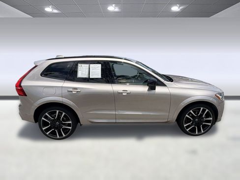 Used 2024 Volvo XC60 B5 Ultimate AWD/4WD image 8