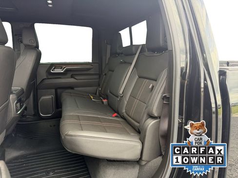 Used 2024 Chevrolet Silverado 2500 High Country w/ Technology Package AWD/4WD image 16