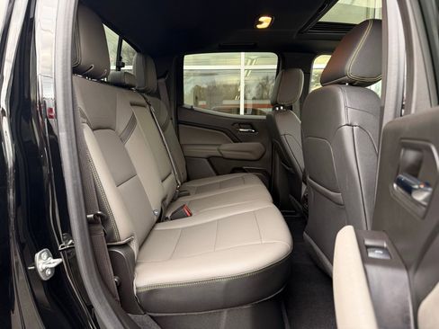 Used 2024 Chevrolet Colorado ZR2 w/ ZR2 Convenience Package III image 34